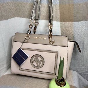 Adrienne Vittadini Oyster logo tote